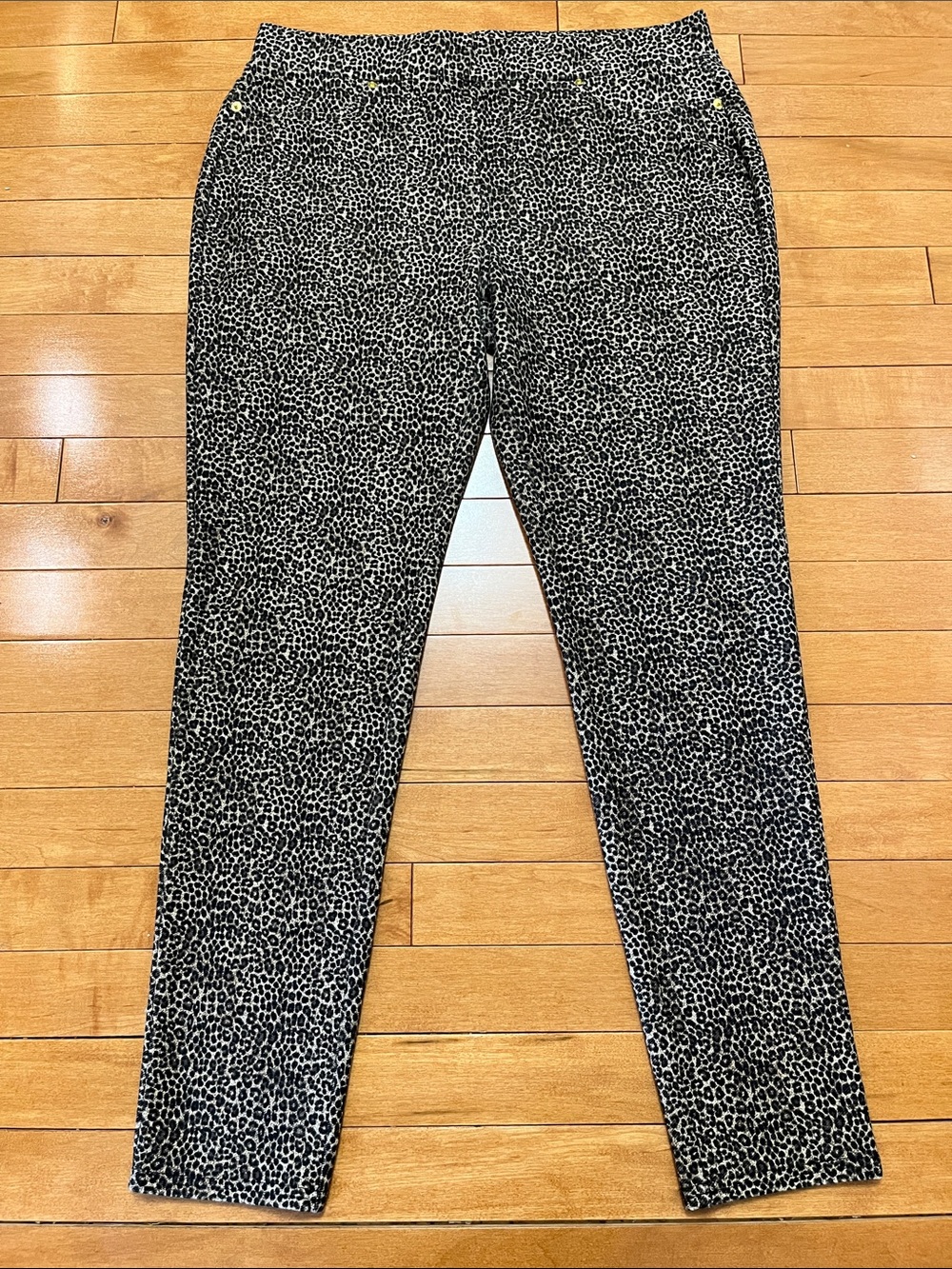MICHAEL Michael Kors Black and White Leopard Print Cropped Pants